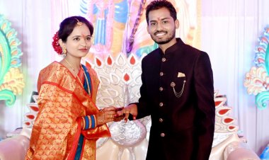 Youngest Criminal Law Practitioner Sattyajeet Karale Patil Gets Engaged to University Goldmedalist Gauri Tanpure; Both Shares Engagement Pics.