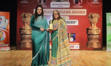 Indian Visionary Award under the title of Real Heroes by I &amp; B ministry winner Dr Archana Shailesh Patel