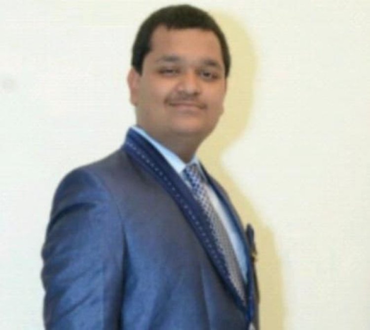 Pratham Vidyadhar Pandey: A 23-Year-Old Visionary Driving Business Growth Across Digital, Financial, and Real Estate Sectors .