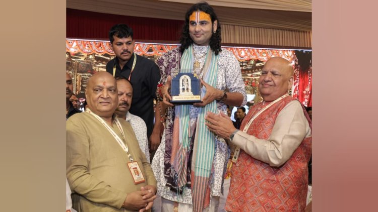 Even rain could not stop the singing of praises of God – 'Lal Bagh Ka Raja' Ganpati Festival witnessed huge crowd of devotees