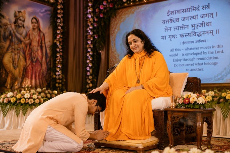 Raseshwari Devi Ji: Bringing the Timeless Wisdom of the Upanishads to Modern Spiritual Seekers